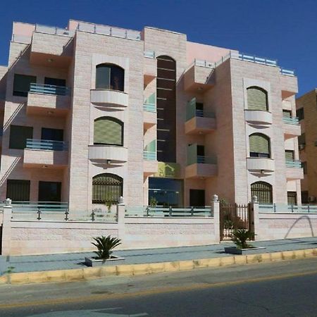 Al Jawad Suites Aqaba Extérieur photo